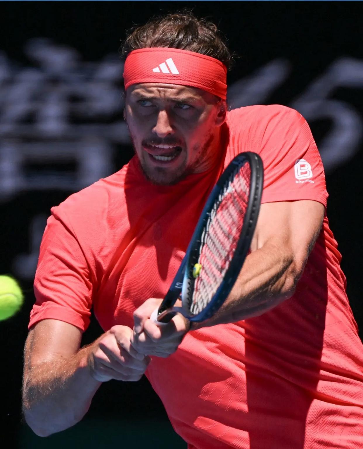 LOL英雄联盟赛事指南-美国网球队绝杀澳大利亚网球队，兹维列夫绝境逆转