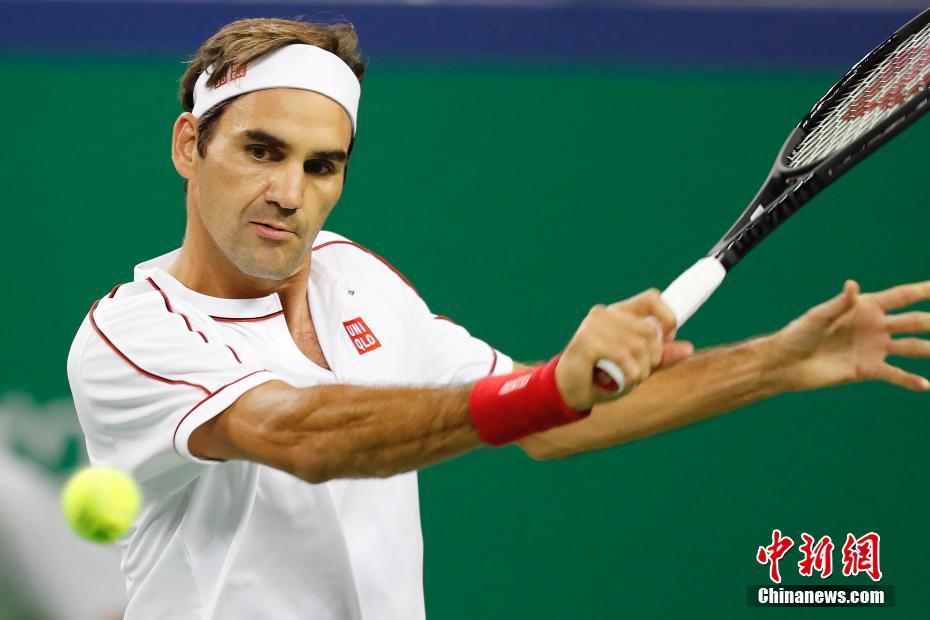 关于世界网球队绝杀意大利网球队,费德勒关键制胜的信息 关于世界网球队绝杀意大利网球队,费德勒关键制胜的信息