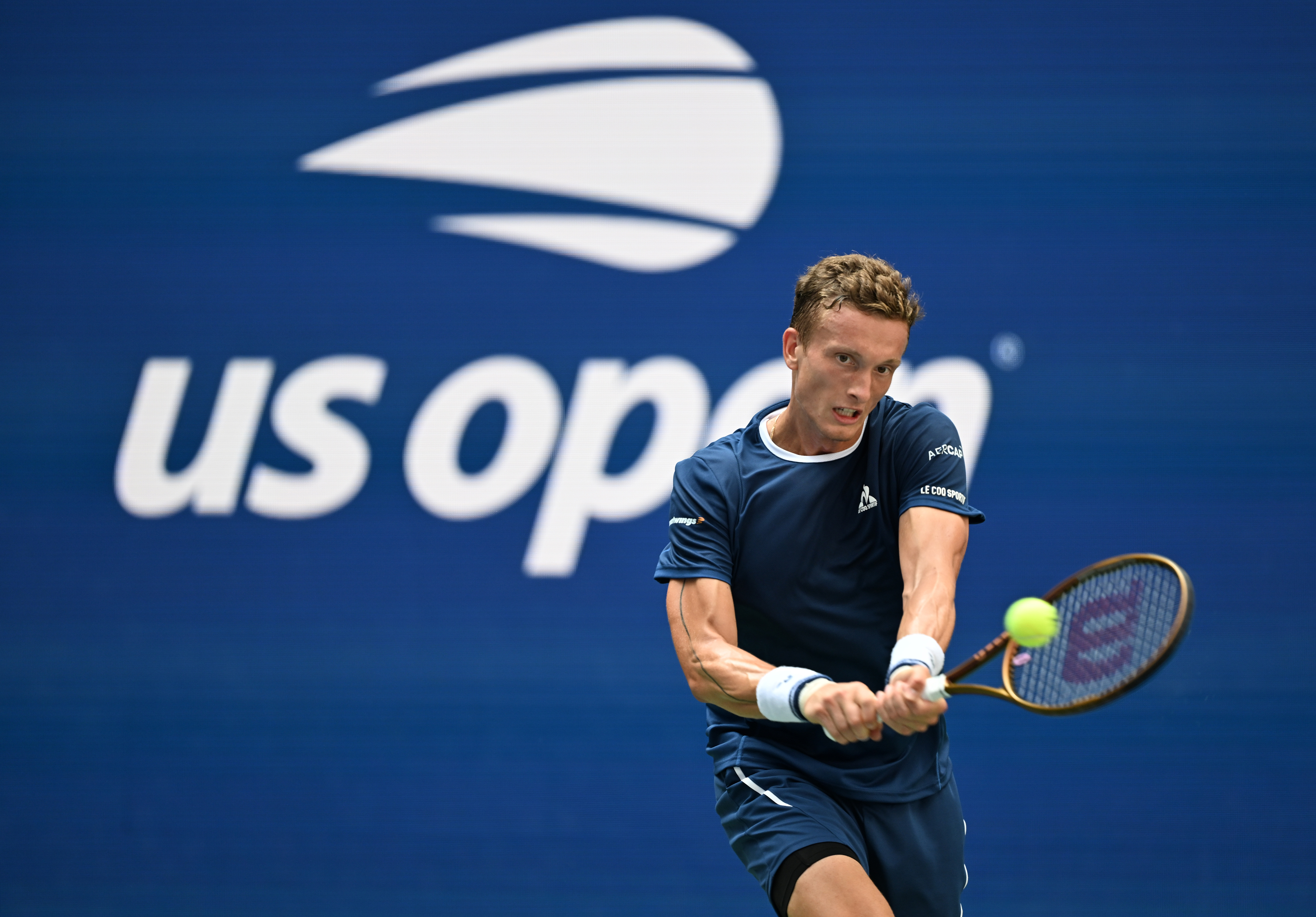 英雄联盟竞猜-欧洲网球队险胜德国网球队，阿尔卡拉斯送出助攻