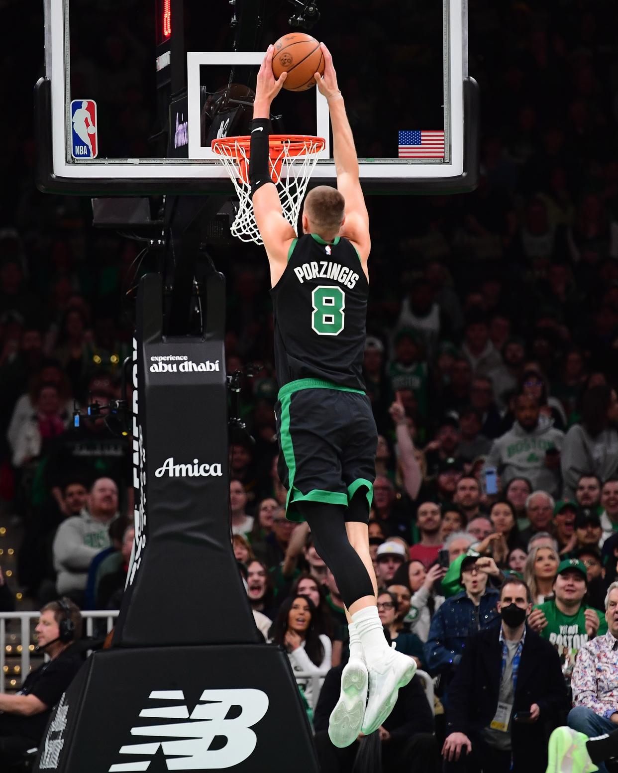 关于奇才横扫快船,波尔津吉斯高光表现的信息 关于奇才横扫快船,波尔津吉斯高光表现的信息