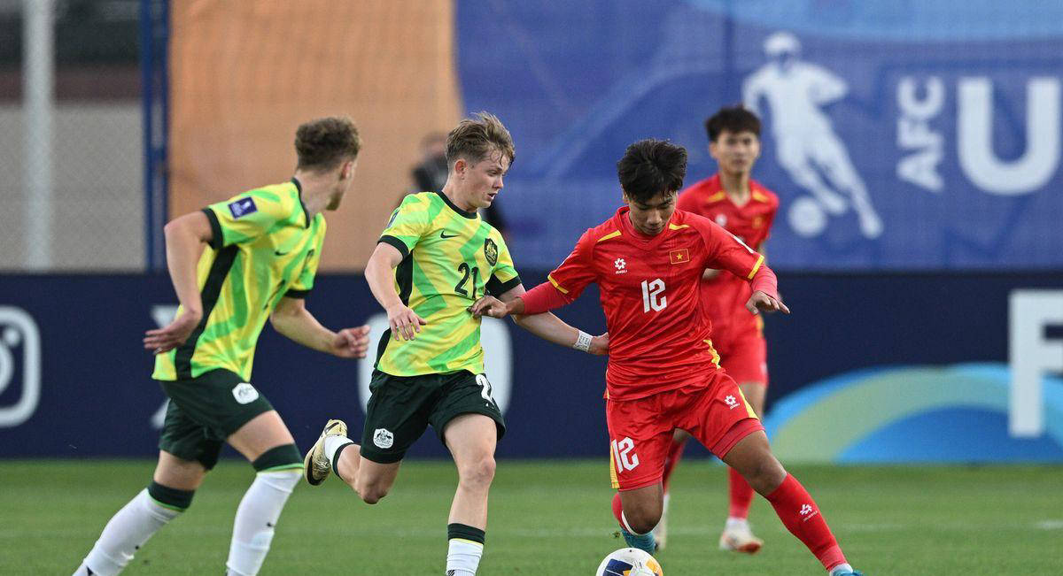 包含亚洲球队新秀异军突起,受到瞩目的词条 包含亚洲球队新秀异军突起,受到瞩目的词条