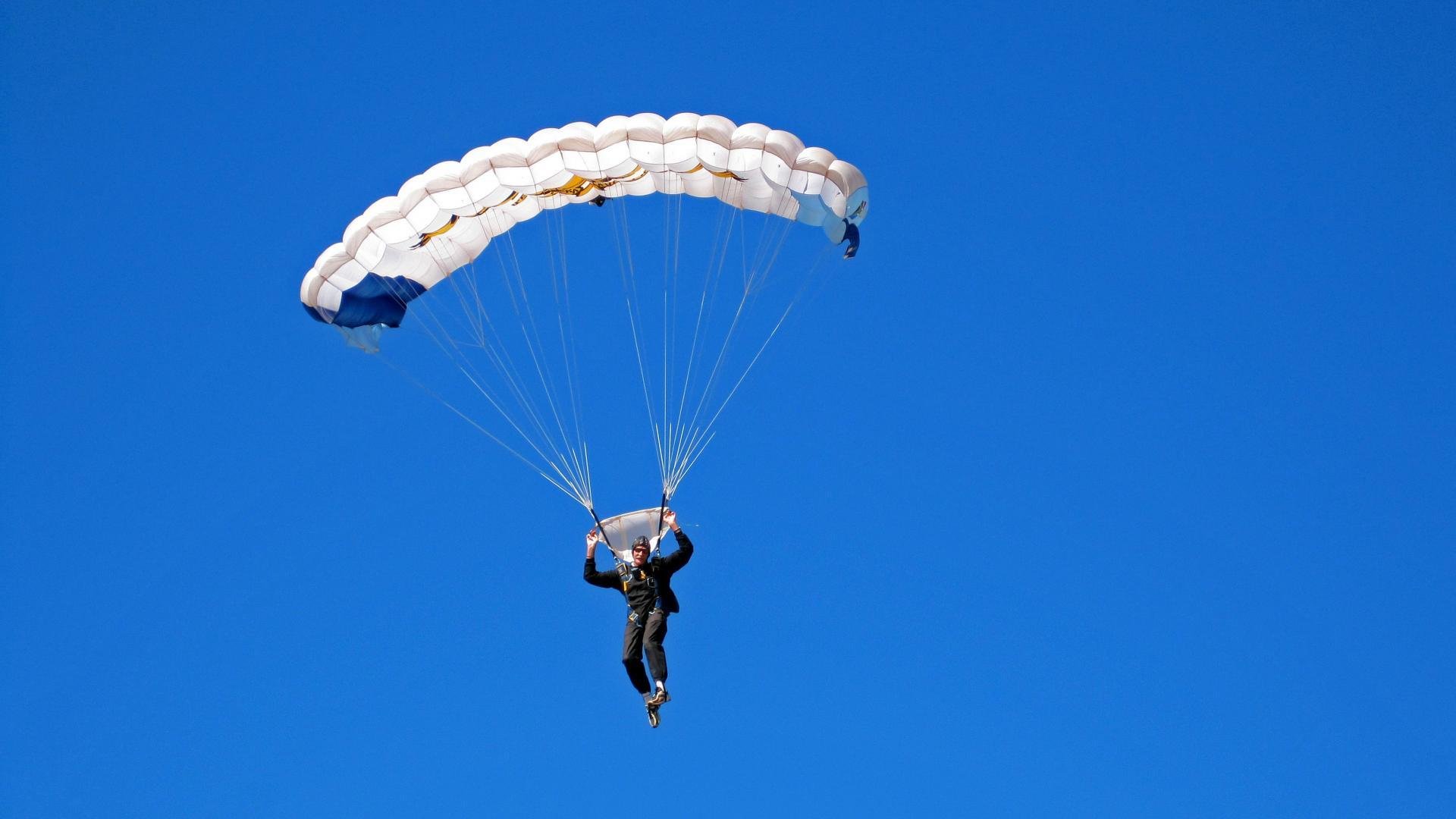 格列兹曼统治全场，澳大利亚提前终结悬念击退秘鲁